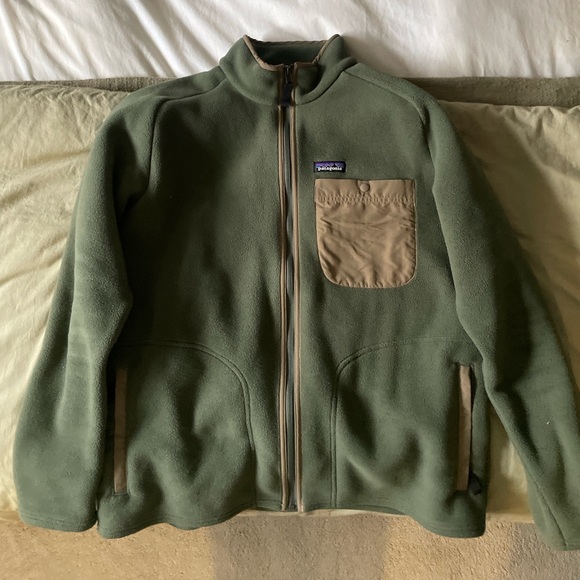 Patagonia Other - 🏔️ Patagonia Synchilla Fleece – Men’s Large – Like New 🌲✨